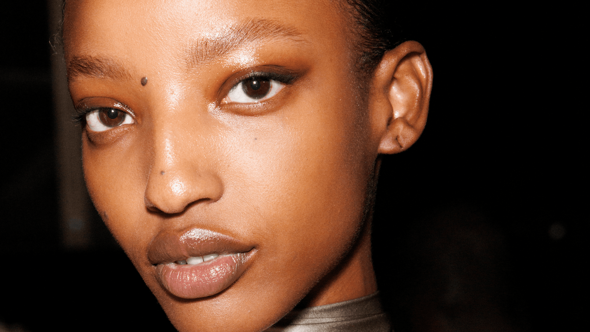 I Drank Bone Broth Every Day for a Month , Here How It Impacted My Skin