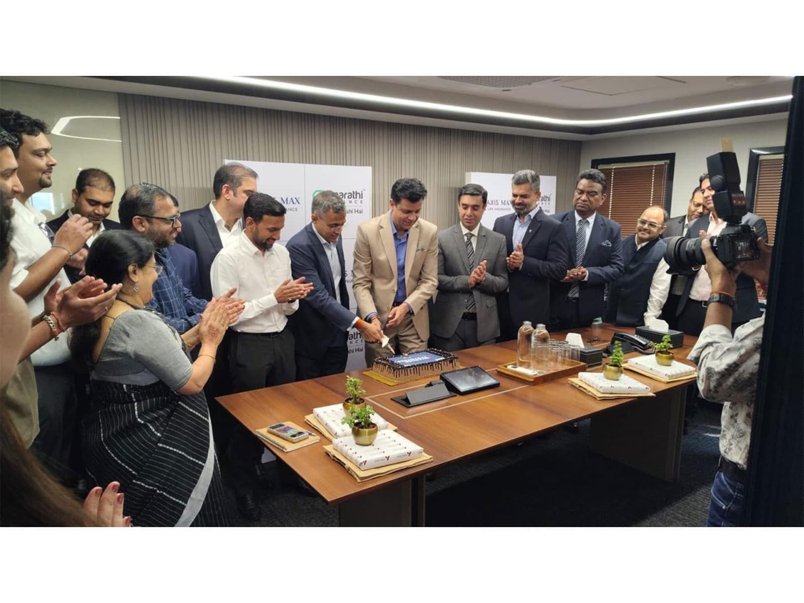 Axis Max Life and Saarathi Finance Announce Strategic Partnership to Strengthen Financial Security for India MSMEs