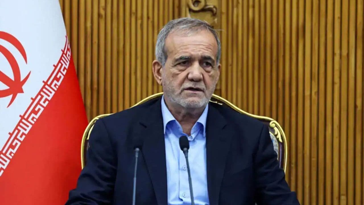 Pezeşkiyan : Savaş koşullarında hizmet vermek bir cihat örneğidir !