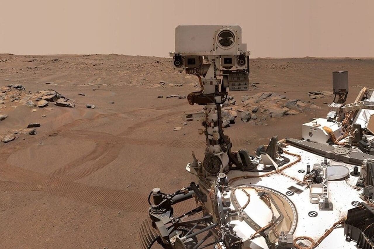 NASA Rover Finds Glowing, Ruby-Like Crystals on Mars for the First Time