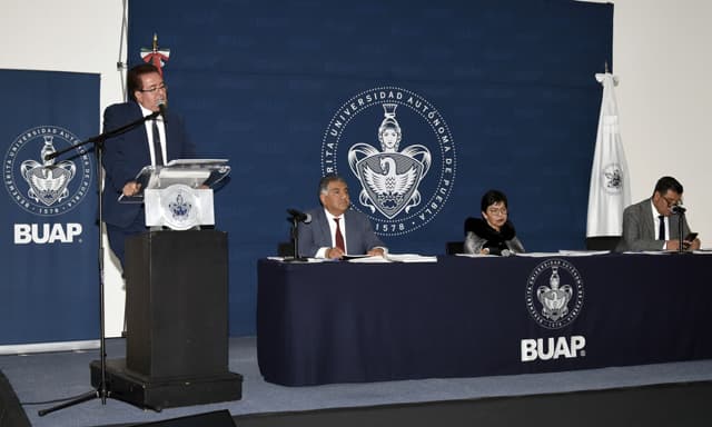 BUAP garantiza ingreso a egresados en Admisión 2026