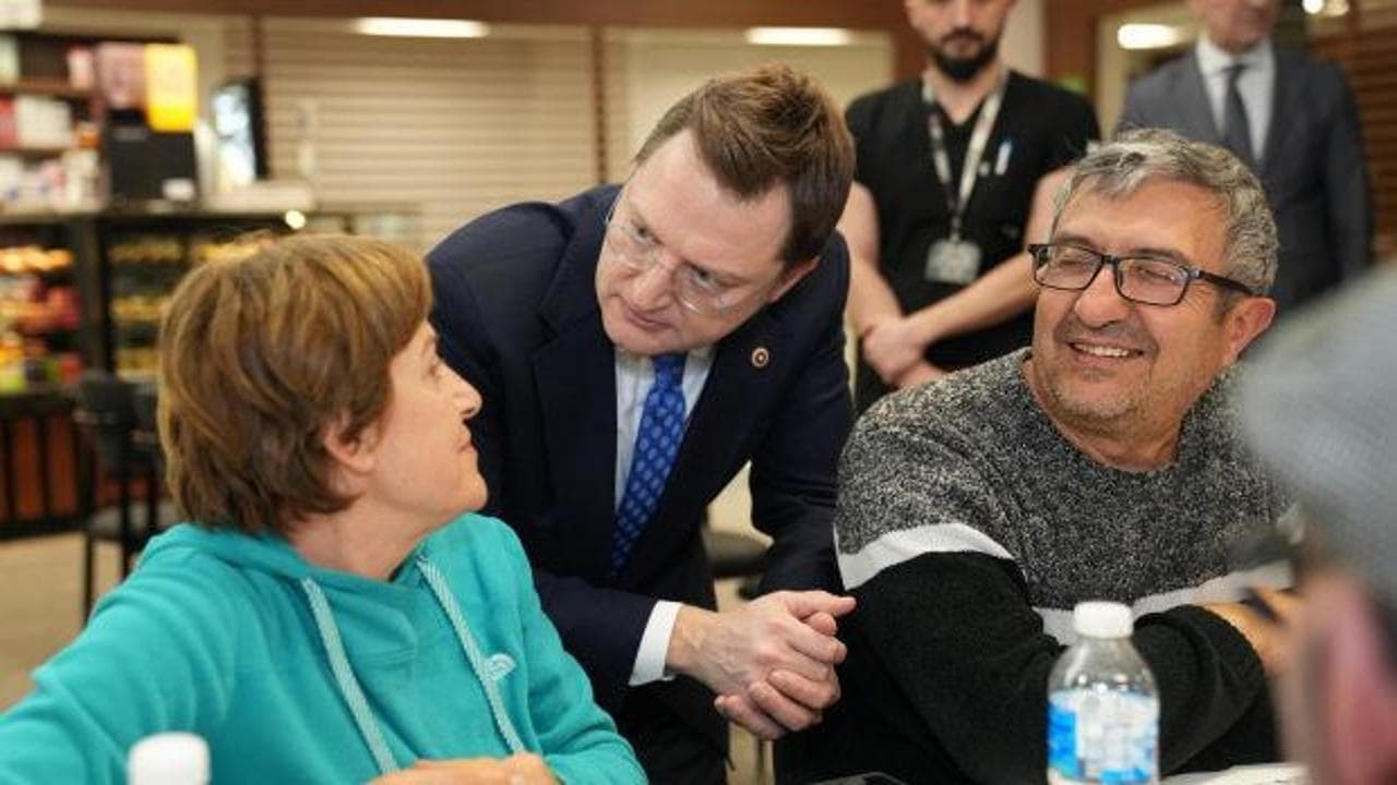 Acil serviste gönül sofrası : Yerebakan sağlık çalışanları ve hastalarla iftar yaptı