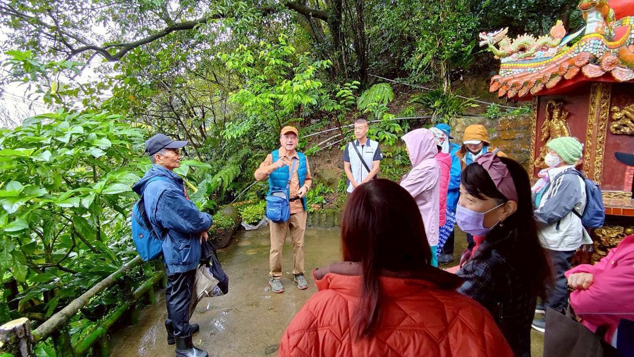 元宵不只賞燈 ！ 汐止長青里 「 走讀 」 山林 邀請環保局深化行政中立與廉潔識詐觀念