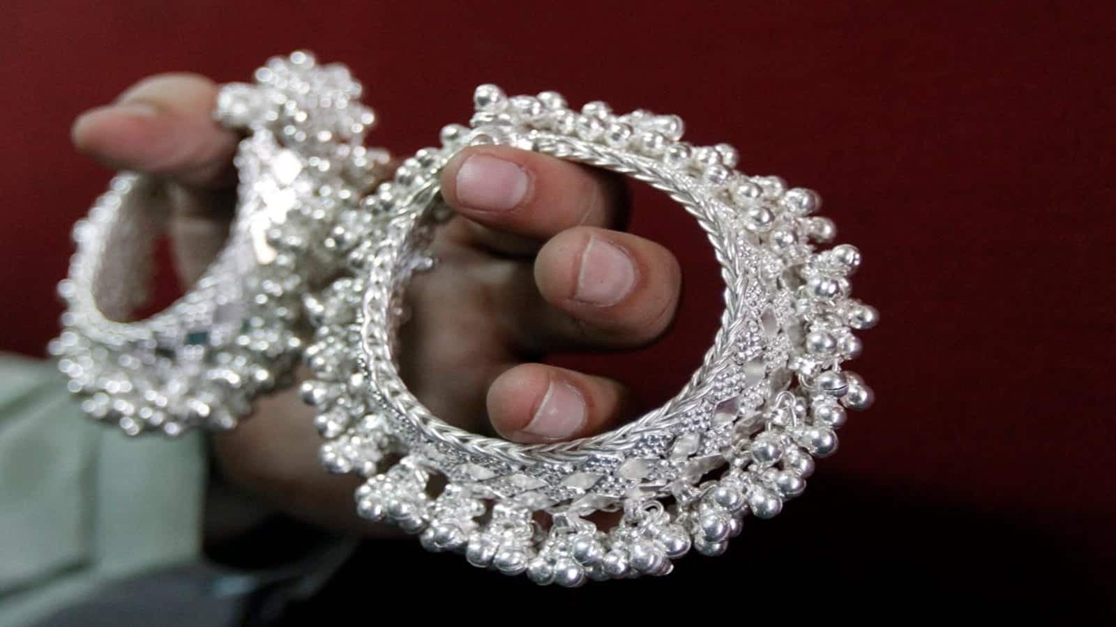 Silver Price Today : चांदी एक हफ्ते में ₹20000 महंगी , अब क्या है नया रेट