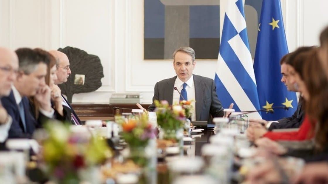 Μητσοτάκης : Επενδύσεις , κυριαρχικά δικαιώματα & AI - Η απάντηση στον Σαμαρά - « Κινδυνεύουν να χαρακτηριστούν ως επαγγελματίες ανησυχούντες »