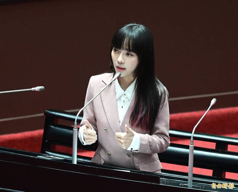 中共借 「 劉世芳案 」 恐嚇台商別挺綠 黃捷 ： 人民會讓親中勢力無所遁形 - 政治