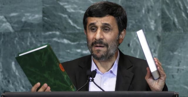 伊朗前总统内贾德生平 ： 曾连任总统也一度被捕 ， 对核问题立场强硬 _ 腾讯新闻