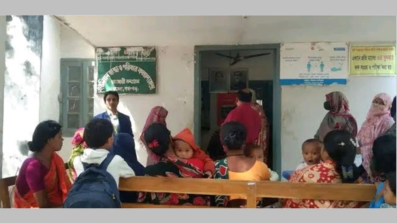 পঞ্চগড়ে স্বাস্থ্যকেন্দ্র থেকে ফ্রিজ ও ওজন মাপার মেশিন চুরি