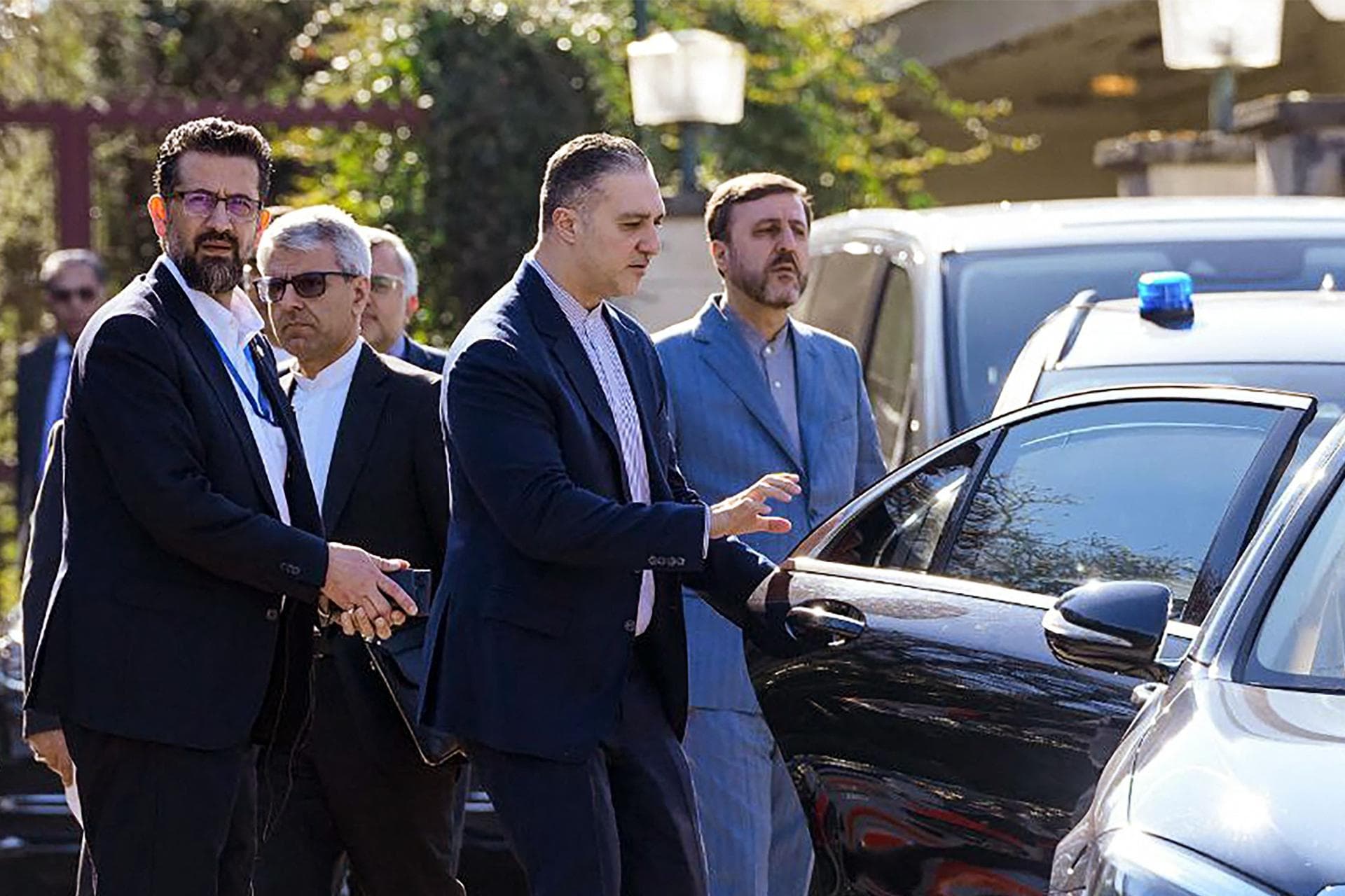 US , Iran wrap up latest nuclear talks without deal as the risk of war looms