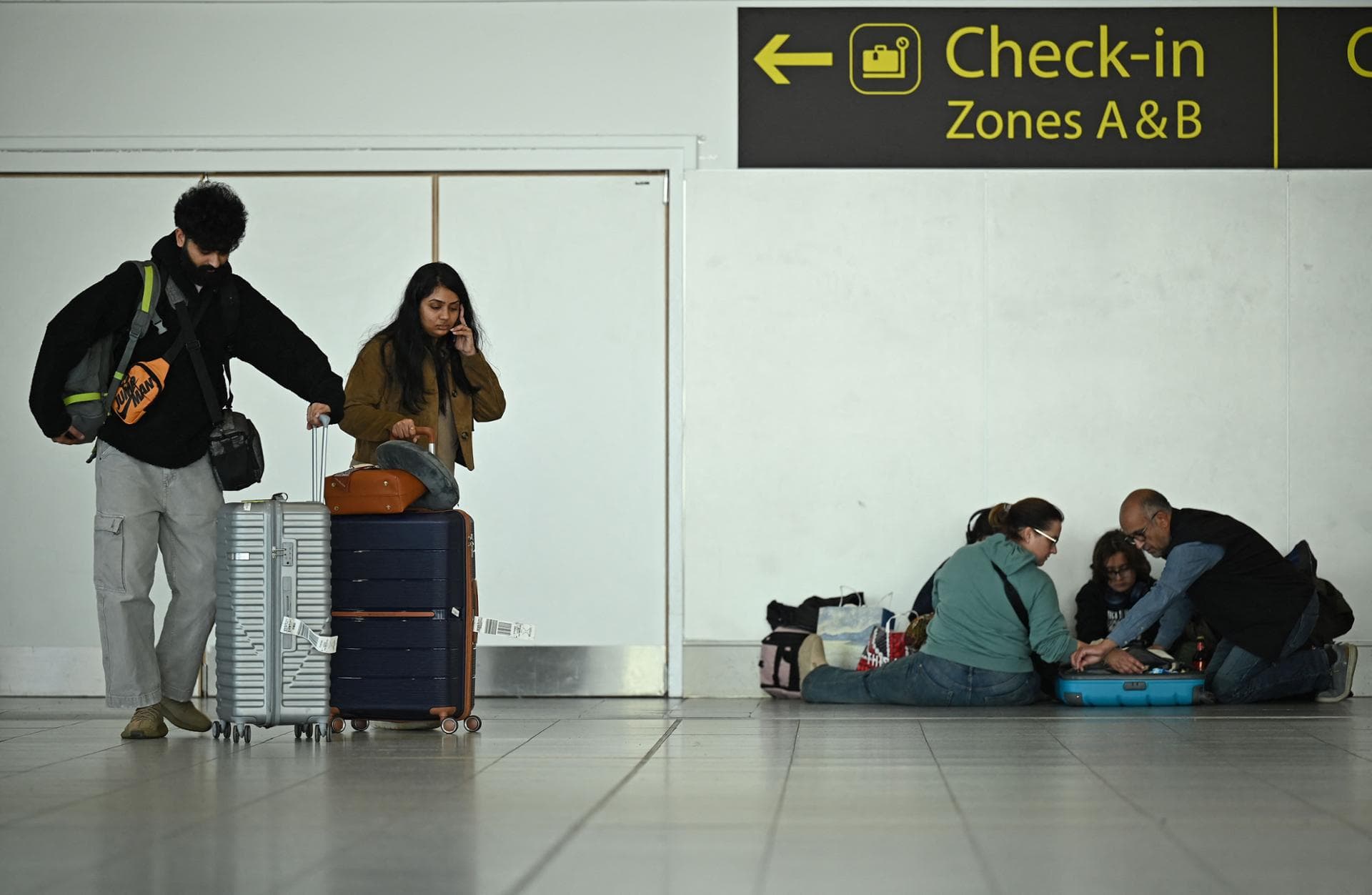 Travel in chaos as airlines cancel flights after US , Israel strikes on Iran