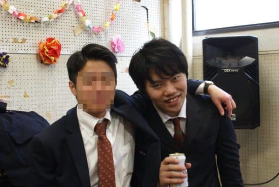 「 大盛りの牛丼 」 を 「 ウォッカ 」 で流し込む … 激務で学生時代から  30キロ増えた  20代男性が 、 最悪のルーティンから抜け出せなかったワケ