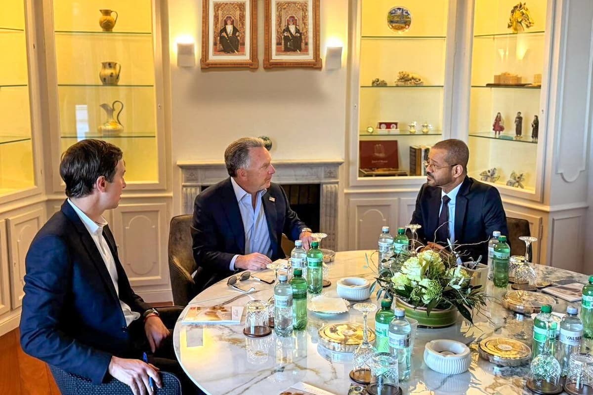 U . S . & Iranian Officials Make Last - ditch Peace Effort in Geneva