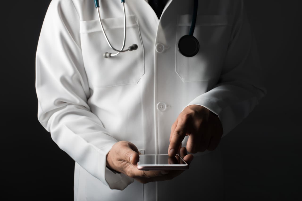 淫醫涉偷拍病患 、 藏兒少影像遭起訴 婦產科醫學會 : 醫學倫理上無法接受 | 生活新聞 | 生活