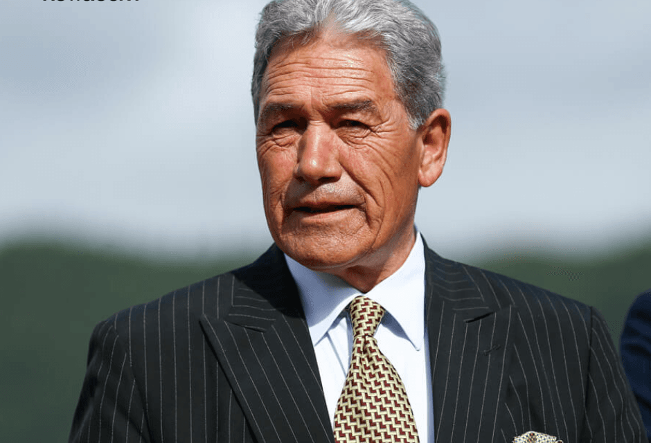 # politics : Peters Weighs In on Employment Law , Political Tone and Coalition Signals