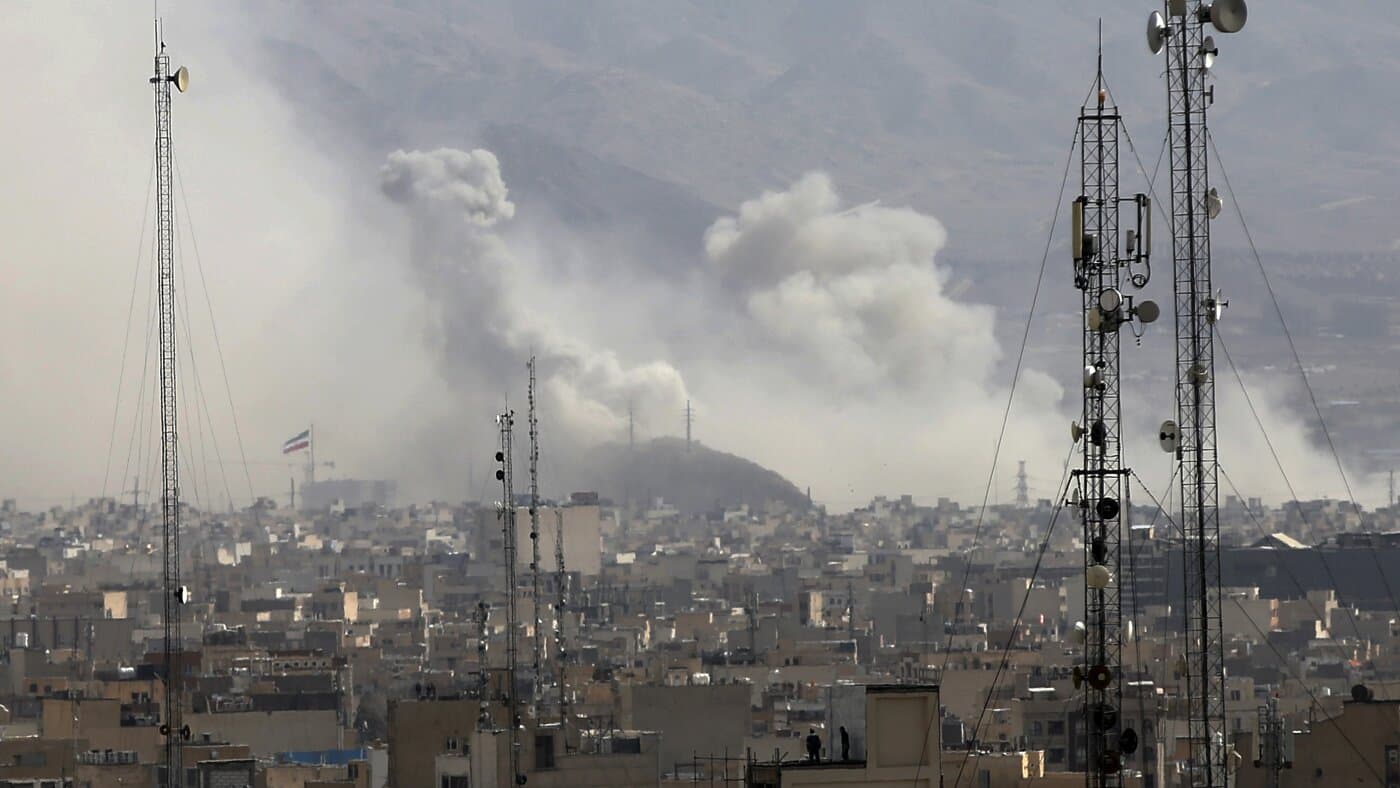 Iran Launches Missile Attacks on US Bases After Strikes - Pakistan Today