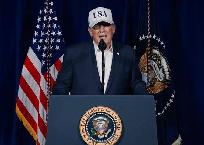 트럼프 , 이란 공습 15시간 만에  하메네이가 죽었다