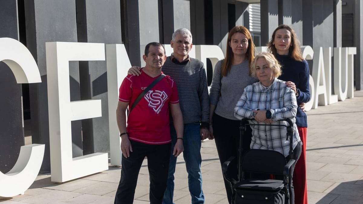 Los 165 . 000 valencianos con covid crónico : Los médicos no saben qué hacer con nosotros , queremos un protocolo propio