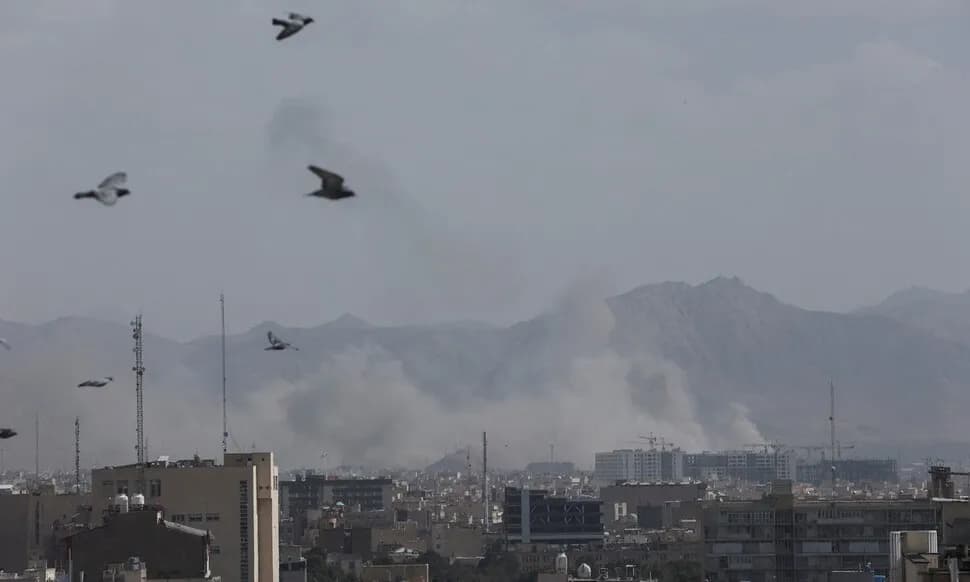 중국 , 이란 공습에 신중 … 긴장 심화 막아야 , 군사 작전 즉각 중단