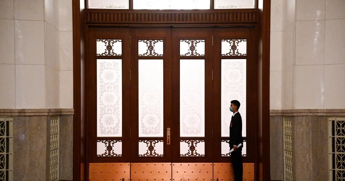 體制內知情人 : 官場坐臥不安 做夢都怕被拉去坐牢 | 地方換屆 | 十嚴禁 | 收緊