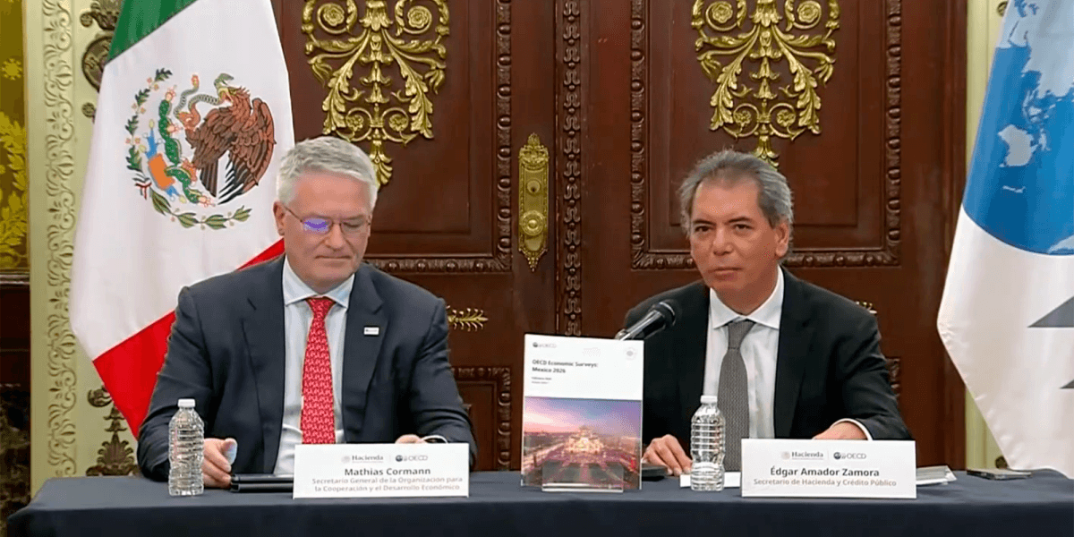 Gobierno Federal le inyectó 15 , 000 millones de pesos al colchón financiero para afrontar adversidades : Amador Zamora