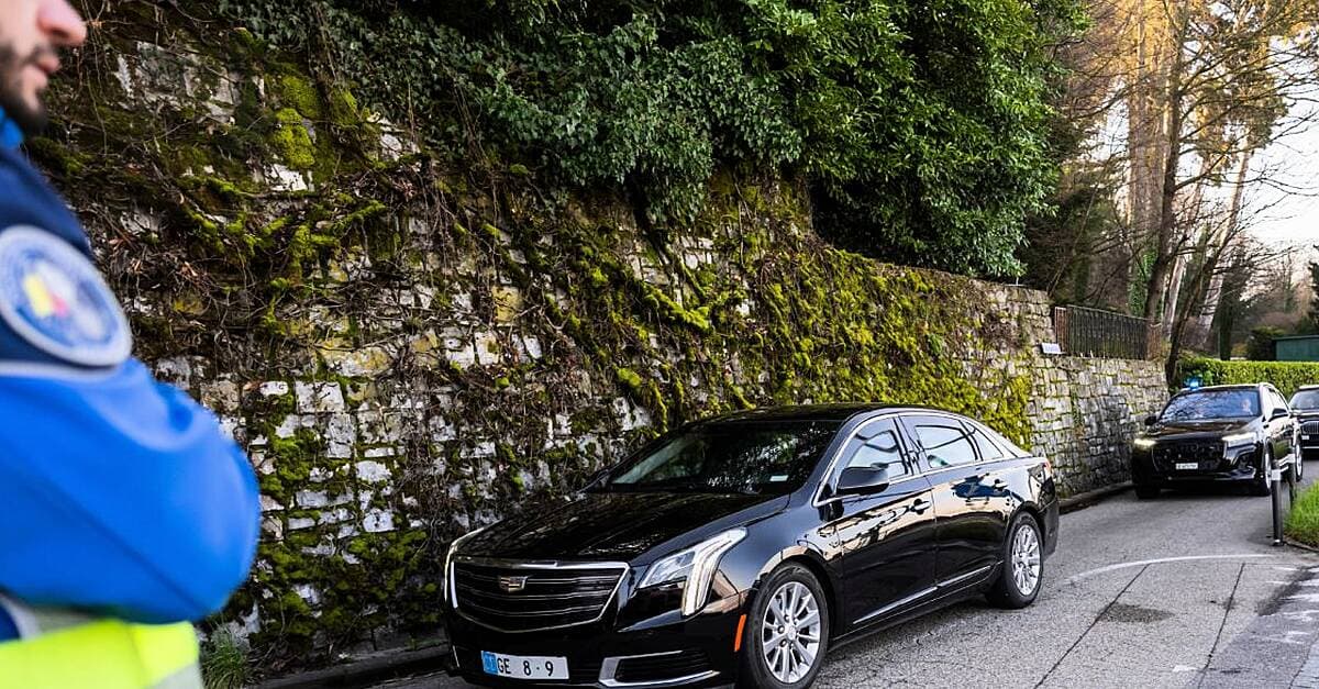 US and Iran hold third round of nuclear talks as American fleet gathers