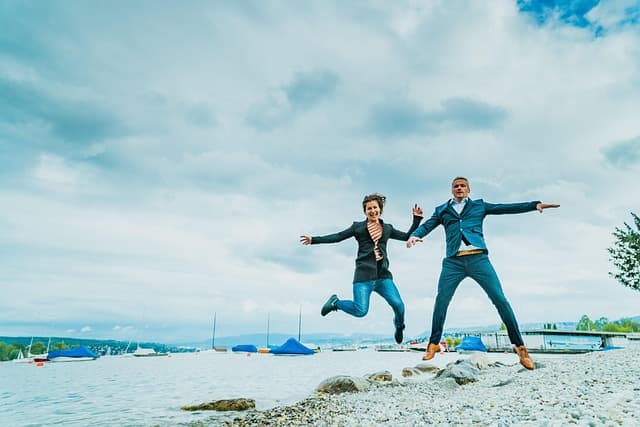 US Natural Gas Futures Jump Alongside Global Gas, Oil Prices