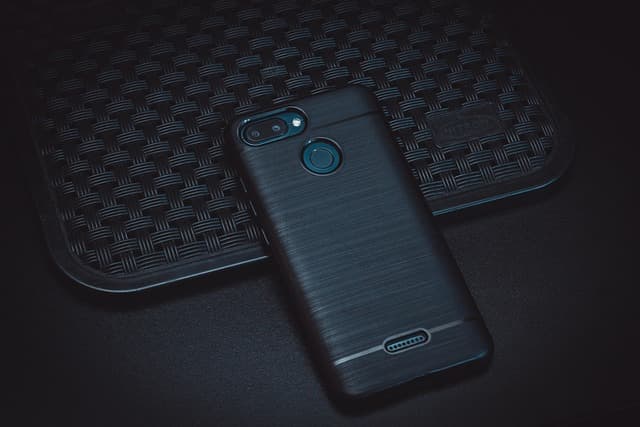 Xiaomi’s Leica Leitzphone mostly earns the name