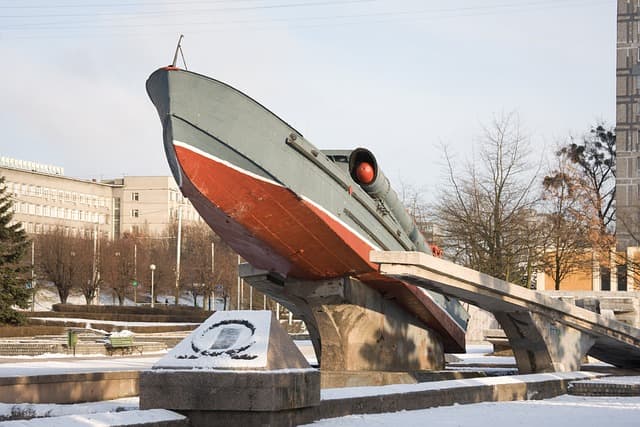 Missile debris injures eight in Qatar after Iran launches barrage