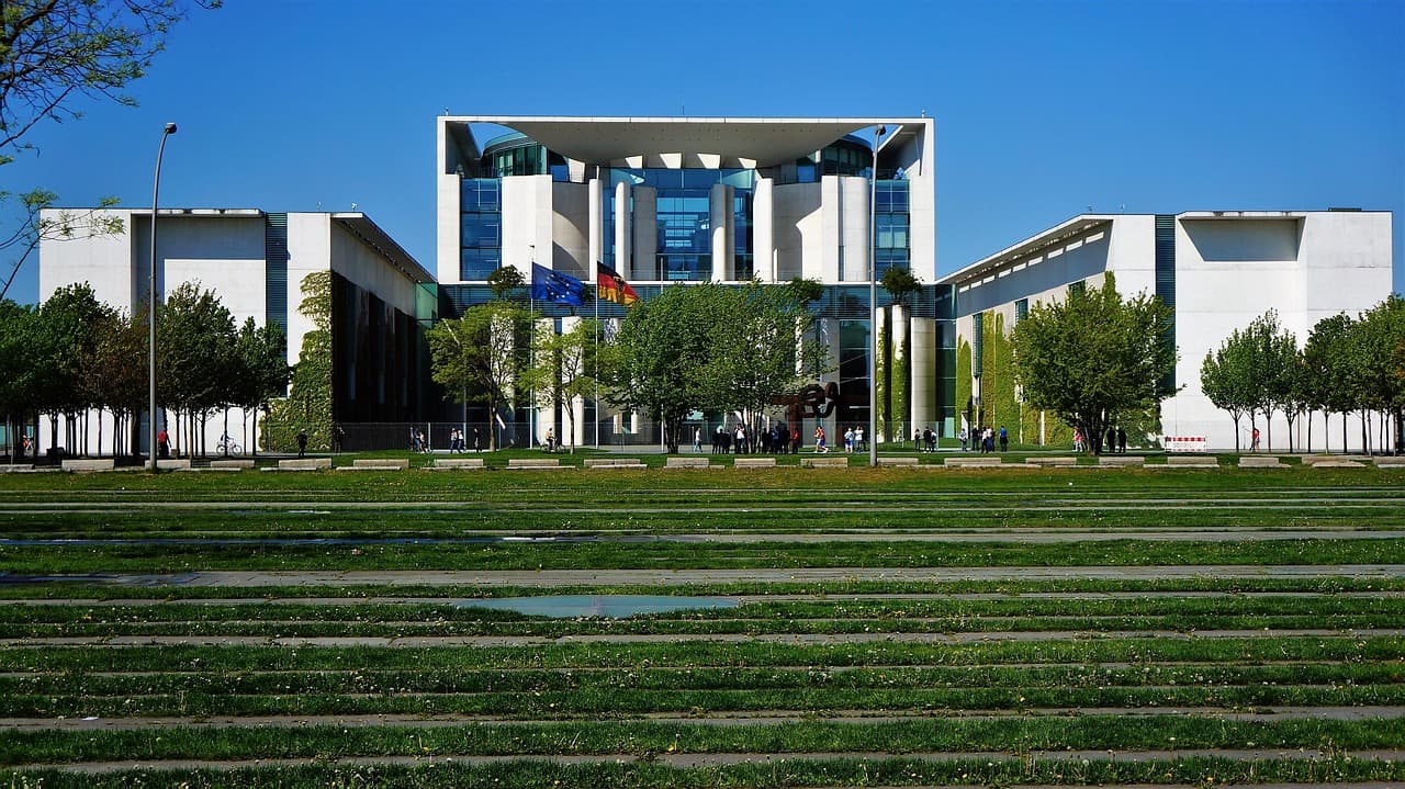 Timeline: How German Chancellor Merz's First China Visit Unfolded Over 5 Days