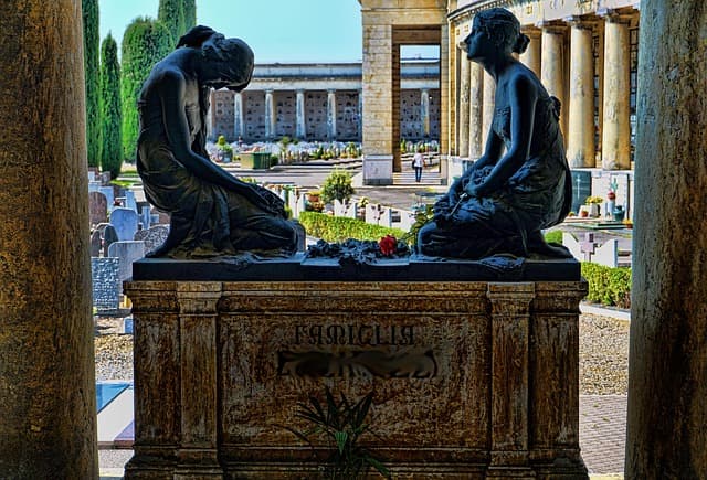 How did air traffic change in the last 48 hours?