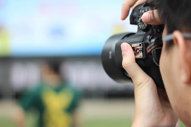 Thủ tướng Phạm Văn Đồng : Người cộng sản kiên trung , niềm tự hào của quê hương núi Ấn , sông Trà