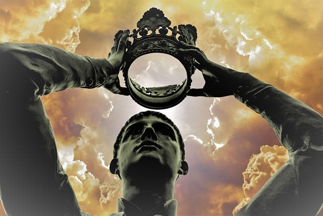 Iran’s exiled crown prince touts himself as future leader. Is this what Iranians want?