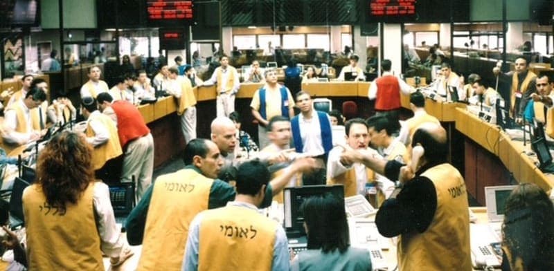 מטבע ועד פאלו אלטו : איך להרוויח מתחלופת המניות בצמרת הבורסה