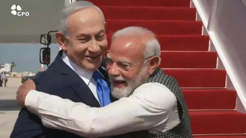 Ignoring the optics: Modi stands firmly by Netanyahu in Israel