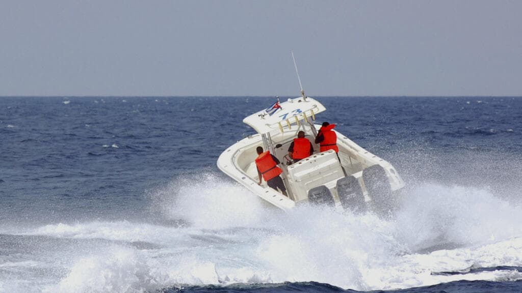 Four killed in firefight between Cuban coastguard and Florida-registered speedboat