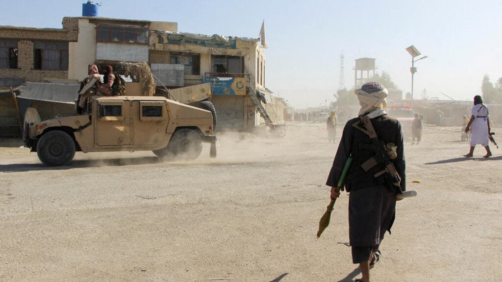 Pakistan vows 'immediate response' after Afghanistan launches retaliatory attacks