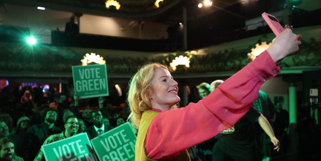 La victoria histórica de los Verdes en Gorton y Denton agrava la presión sobre Starmer