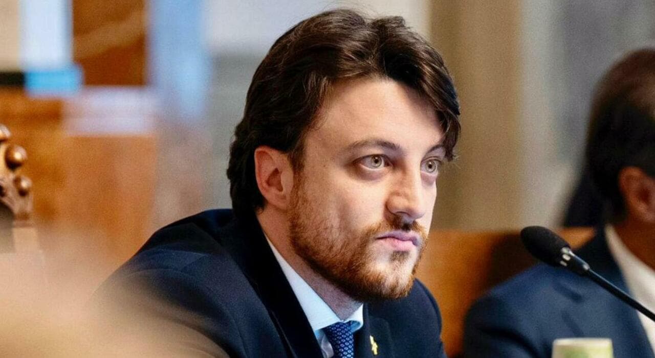 Alberto Stefani : « Niente tasse , più soldi al sociale . 69 milioni agli anziani , borse di studio finanziate e 4 , 5 milioni per i futuri medici di base »