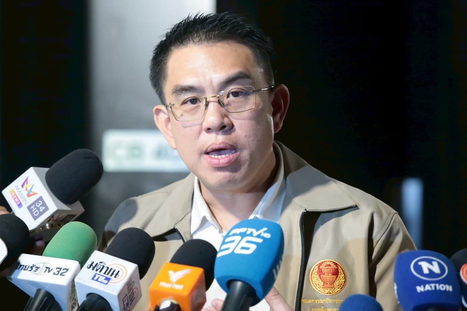 วิโรจน์ แนะท่าทีรัฐบาลอย่าผลีผลามหลังสหรัฐบุกอิหร่าน