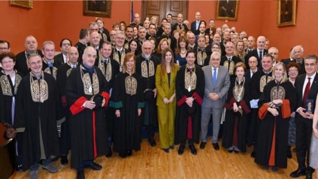 Απονομή των Ετήσιων Βραβείων Καθηγητών και Καθηγητριών του Πανεπιστημίου Αθηνών