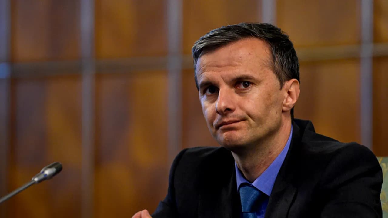 Profesorul Cristian Socol : Despre consecințele economice și sociale ale Războiului din Orientul Mijlociu . Ce efecte asupra economiei românești ?