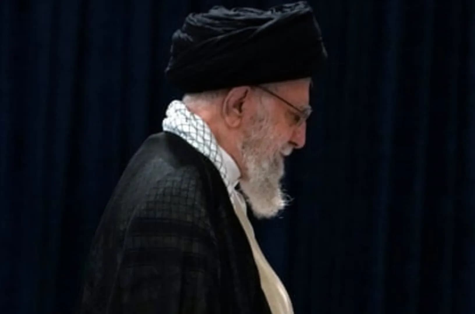 VIDEO Iranul recunoaste oficial moartea lui Khemenei / 40 de zile de doliu national