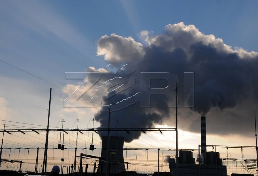 Opozita me kritika për buxhetin e këtij viti : Mungojnë investimet në energji , rrezikohen rritje të reja të faturave